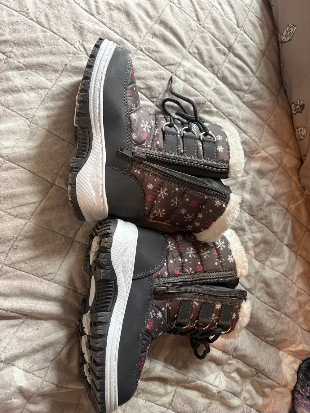 Kids Winter Snow Boots - Gray with Pink Snowflakes